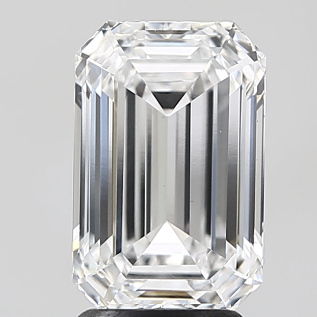 3.04 ct Emerald D VVS2 IGI Certified Lab Grown Diamond