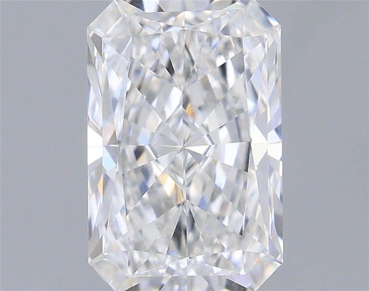 1.09 ct Radiant E VVS2 IGI Certified Lab Grown Diamond